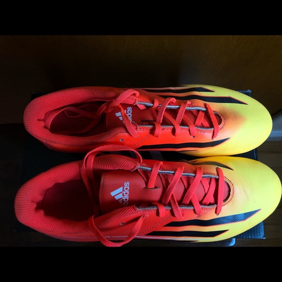 Adidas F5 Soccer Cleats - Picture 4 of 5